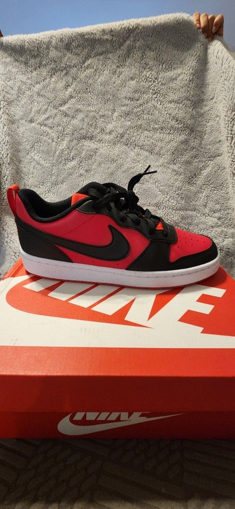 7y nikes