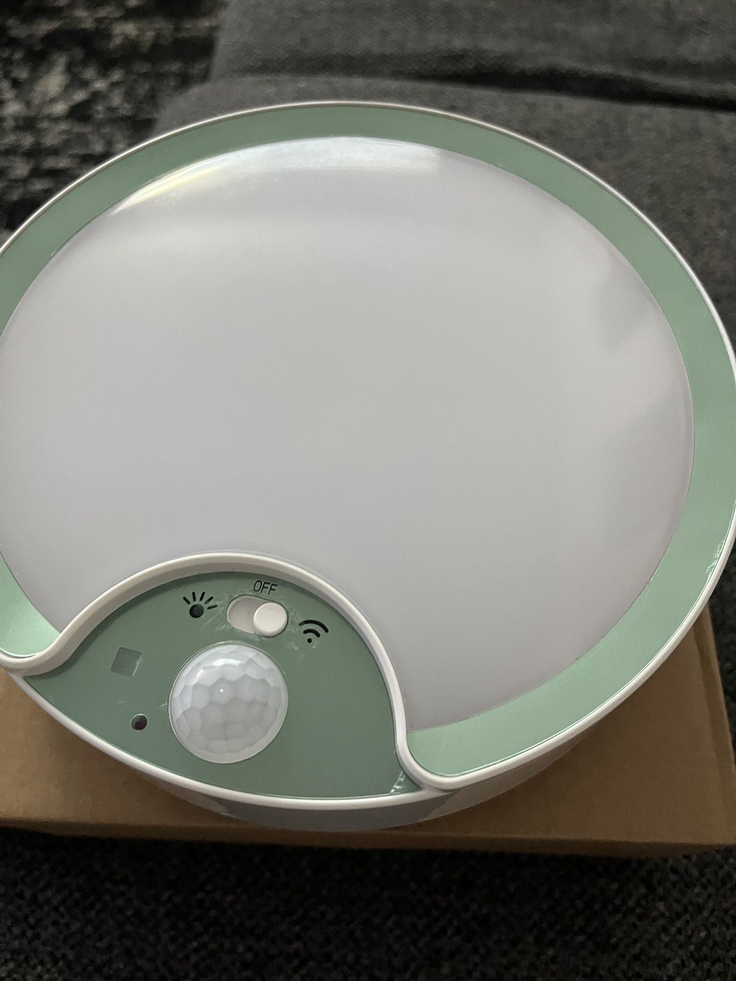 Battery Operated Ceiling Lights