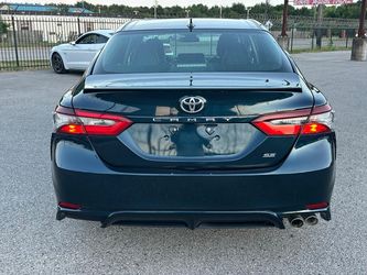 2021 Toyota Camry SE 34k miles