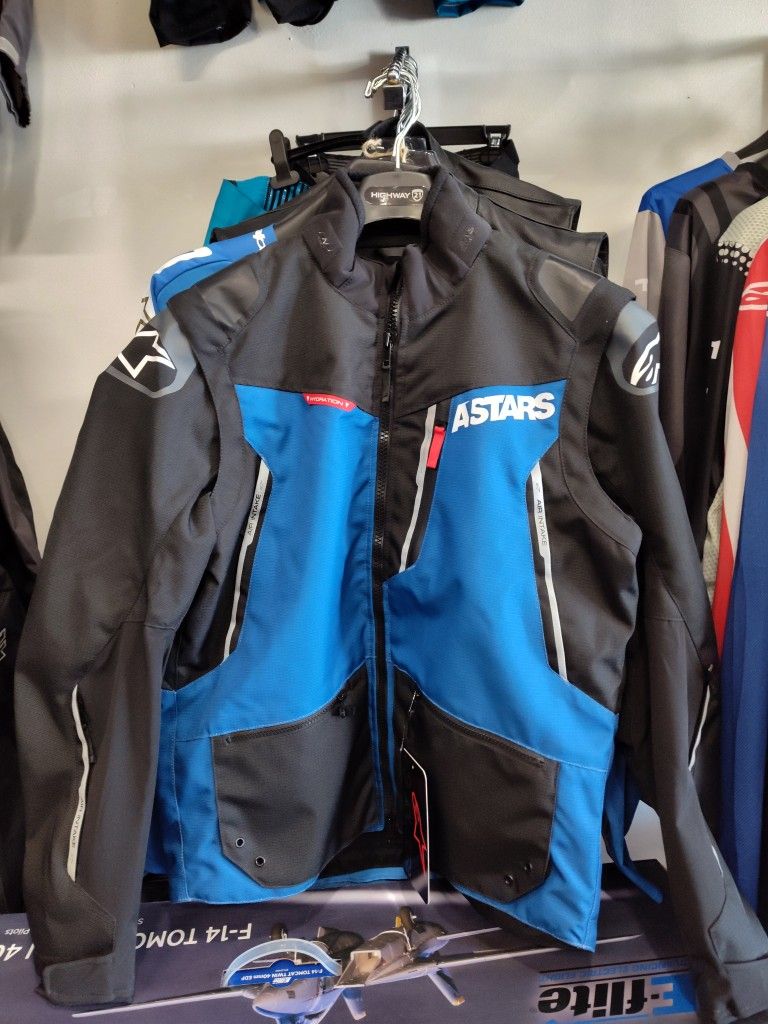 Windbreaker Jacket Brand New Size Large Special Deal $150