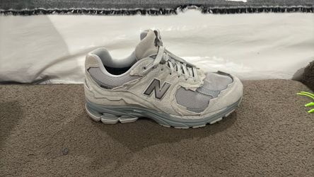New balance 2002R Goretex
