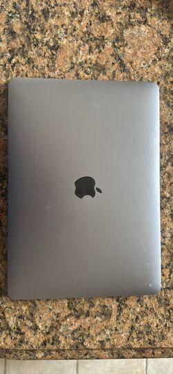 MacBook Air M1 (2020) – 8GB RAM – 256GB SSD – Great Condition