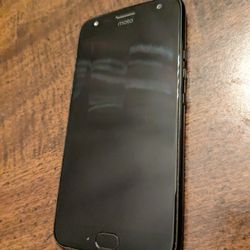 Moto X4 Phone (Unlocked) - Works But Has Broken Power Button