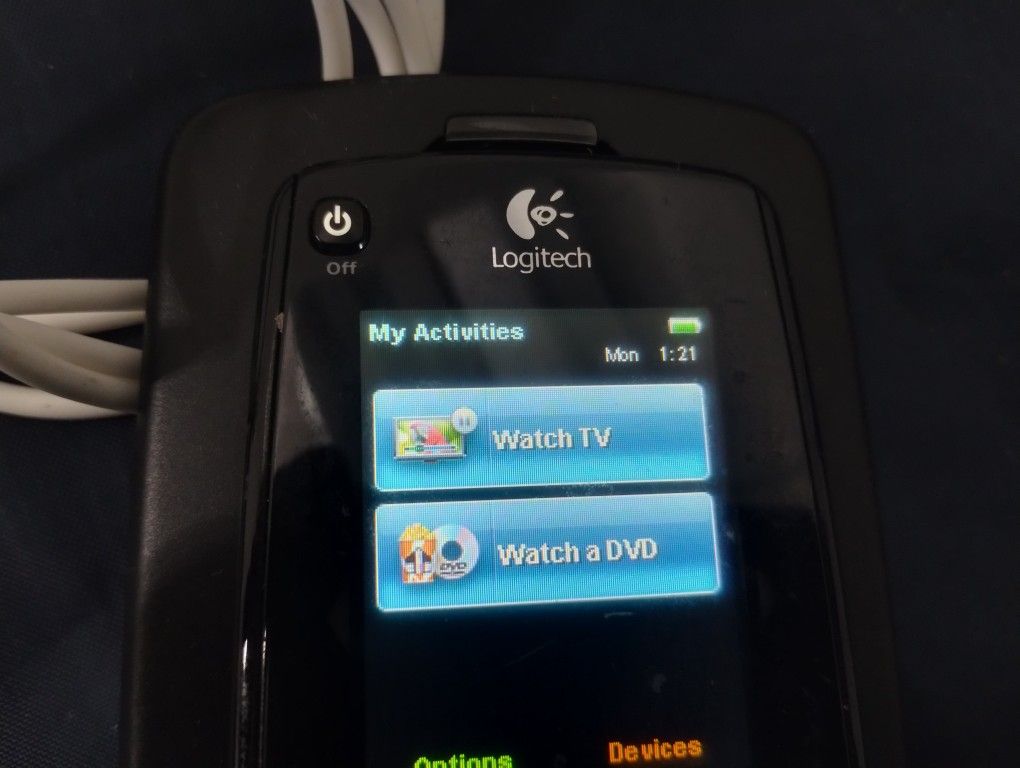 LOGITECH REMOTE HARMONY ONE TOUCH SCREEN WITH CHARGING CRADLE