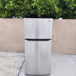 3MONTHS WARRANTY 30X30X66 FRIGIDAIRE FRIDGE 18CUFT SILVER 