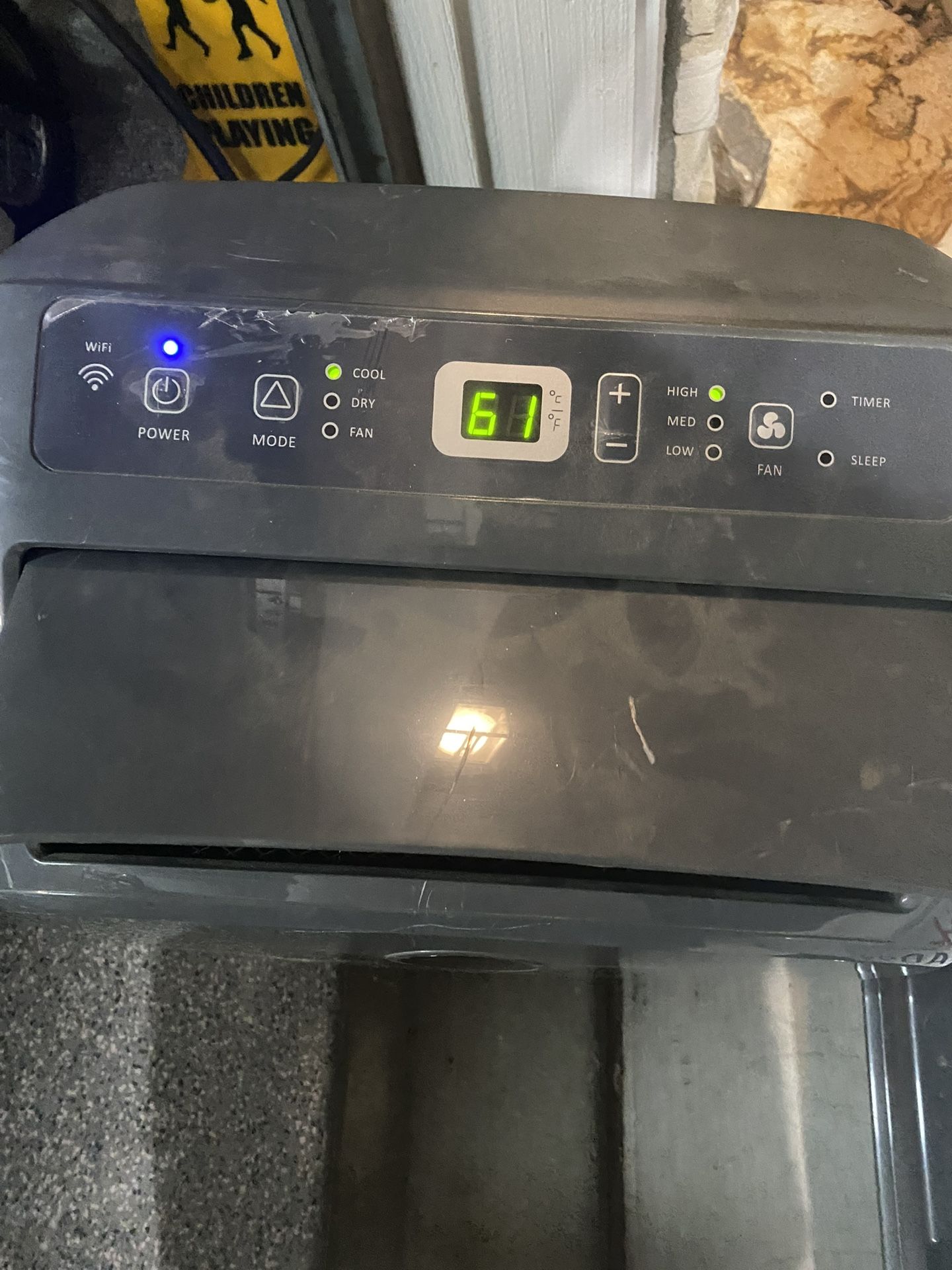 10,000 Btu Portable Air-Conditioning Unit