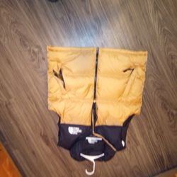 Med Northface Vest Brand New 