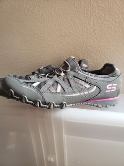 Skechers shoes size 8