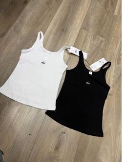 Tank tops alo