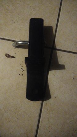 Like new trailer hitch
