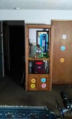 Oak cabinet with shelf