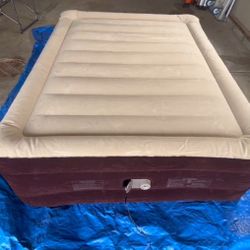 Air Mattress W/ Pump
