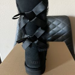 UGG Bailey Bow ll