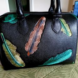 Black Feather Embossed Pattern Genuine Leather Tote Bag.