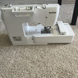 Embroidery Machine Brother Se600