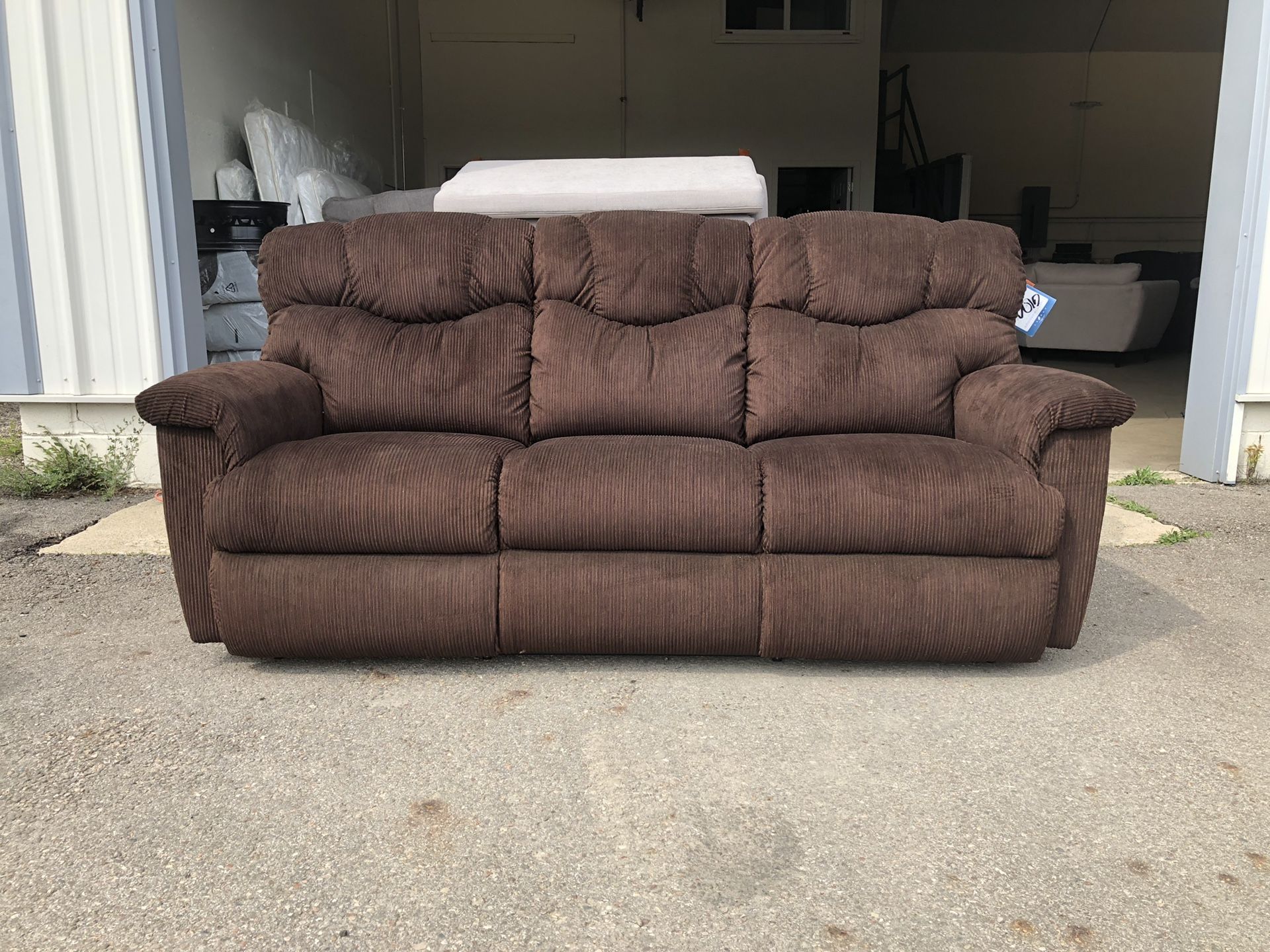 Brand New La-Z-Boy Recliner Sofa Couch