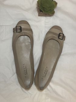 Talbots Cream Flats
