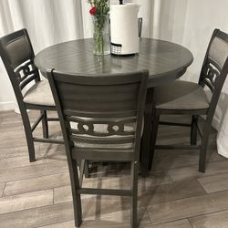 Set Of 4 Dining Chairs 