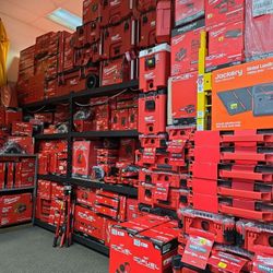 Milwaukee 1/2 Size Packout For Price See All Pix