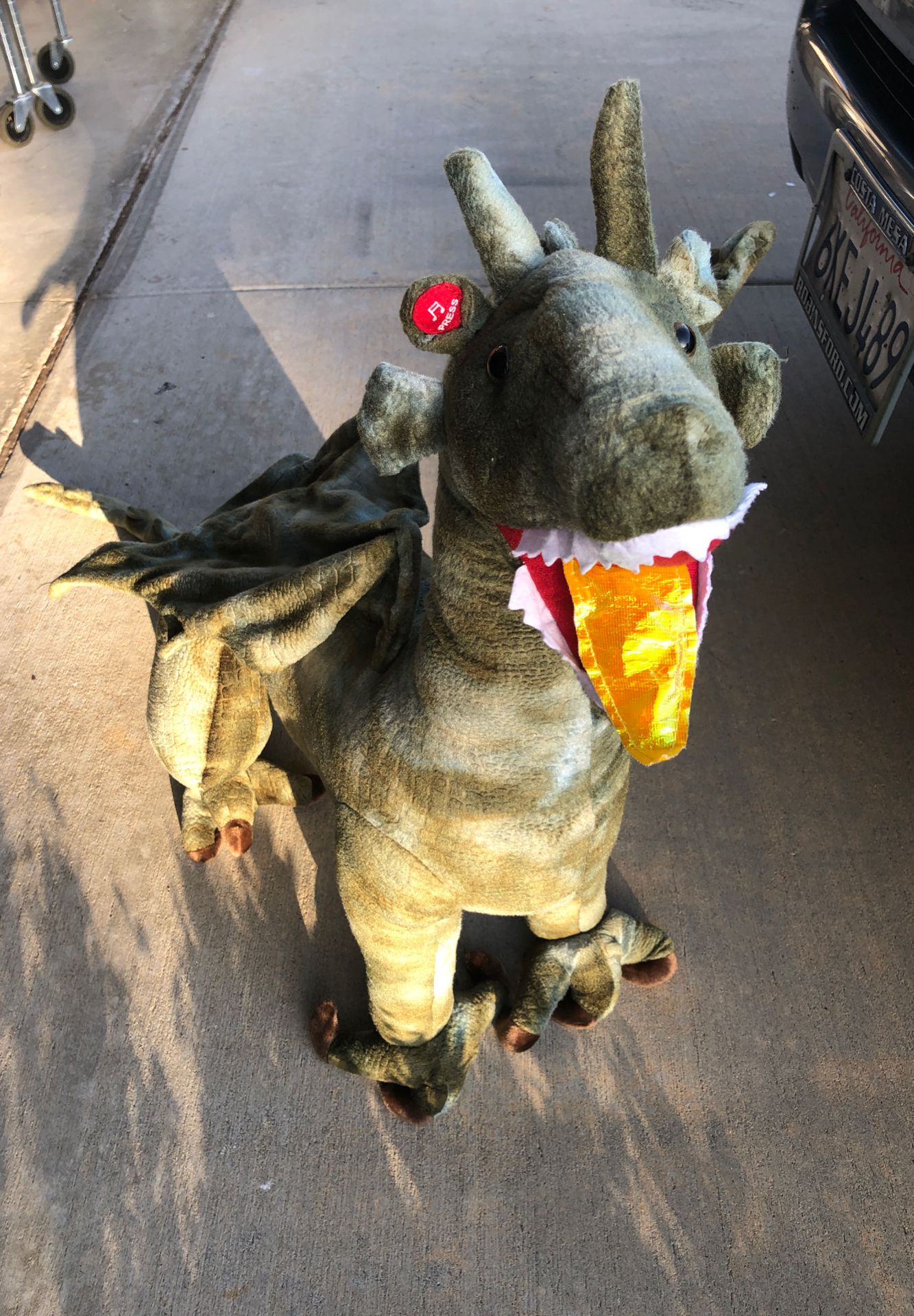 Cloth Play dragon ( little kids can sit on it!) MAKE OFFER or FREE!