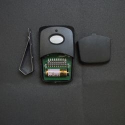 Garage Door Remote Compatible for Multicode 300mhz 10 Dip Switch 3089 3060 3070 Gate Opener Remote Multicode Gate Opener with Keychain (Black)