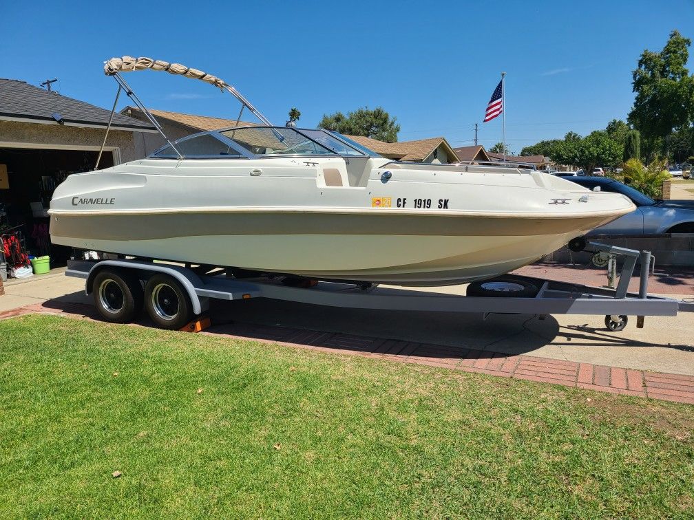 2001 Caravelle Deck Boat 