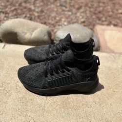 Kids All Black Pumas Size 8.5