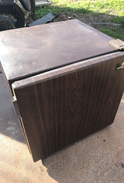 Mini fridge