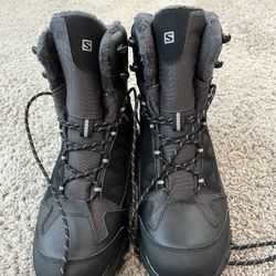 Men’s Salomon Snow Shoes, Size 8