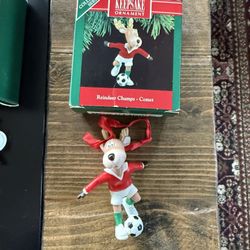Hallmark Keepsake Christmas Ornament 