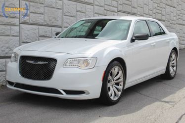 2018 Chrysler 300