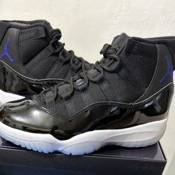 Space James 11 Sneakers