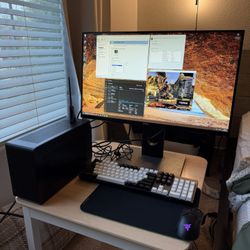 SFF Gaming PC! Complete Setup!