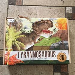 NWT Dinosuar Book & Model 3D set 