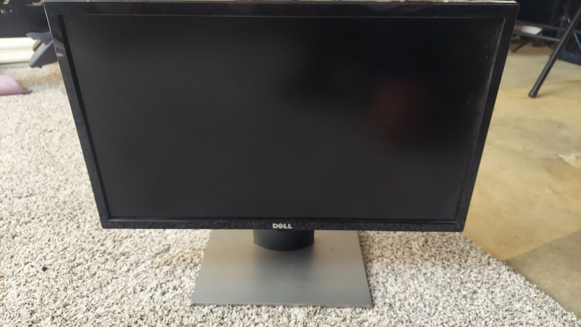 FREE Dell 22" Computer Monitor