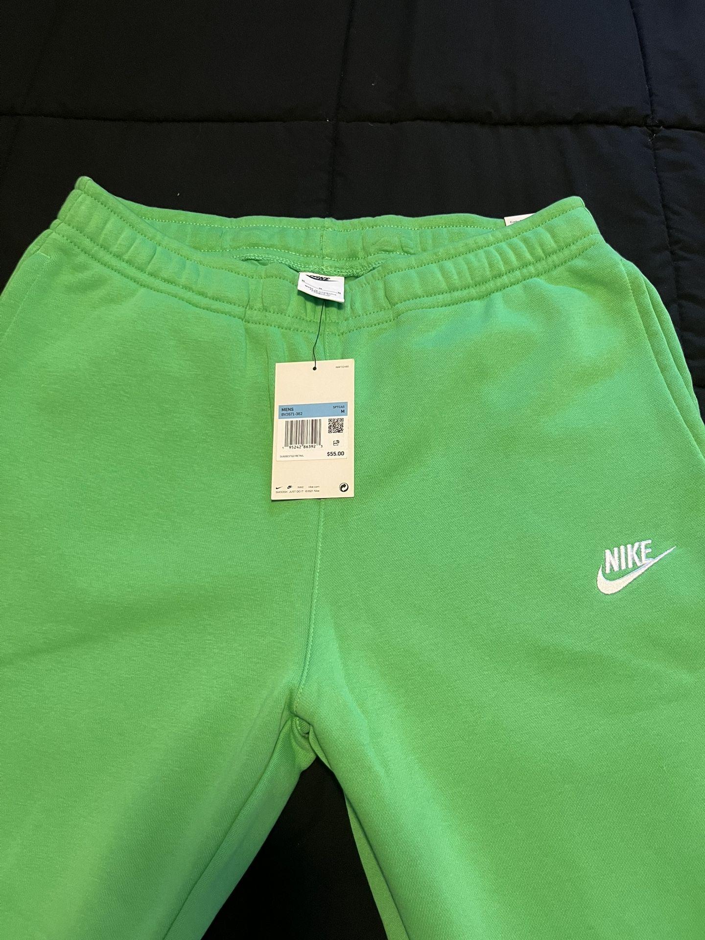 Nike Joggers Men’s Med New 