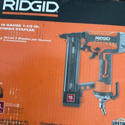 Rigid 18 Gauge Finish Nail Gun 