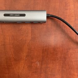 USB-C Adapter 