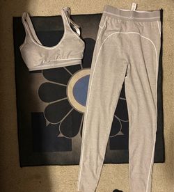 Gray alo yoga set