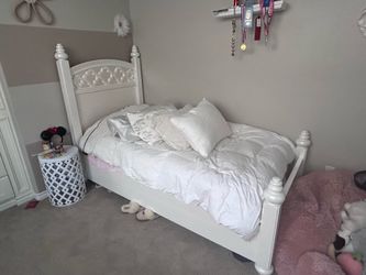 Twin Bed