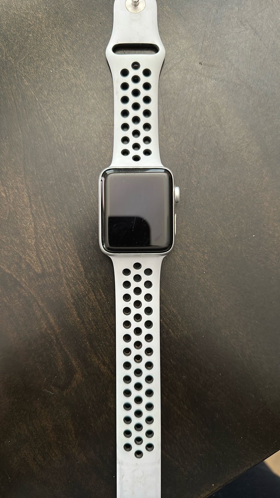 Apple Nike iWatch Series 3 42mm Silver 