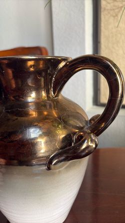 Beautiful heavy two-tone vase.
