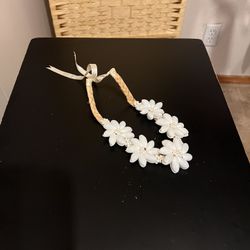 Shell-Flower Necklace