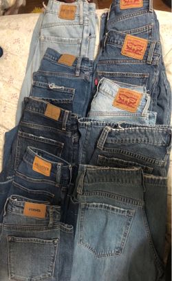 Women Levi, Hollister,RSQ, American Eagle Jeans