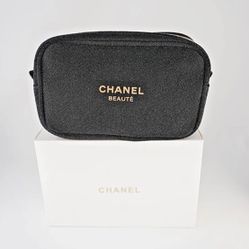 New Chanel Makeup Pouch Bag Black for Sale in Brooklyn, NY - OfferUp