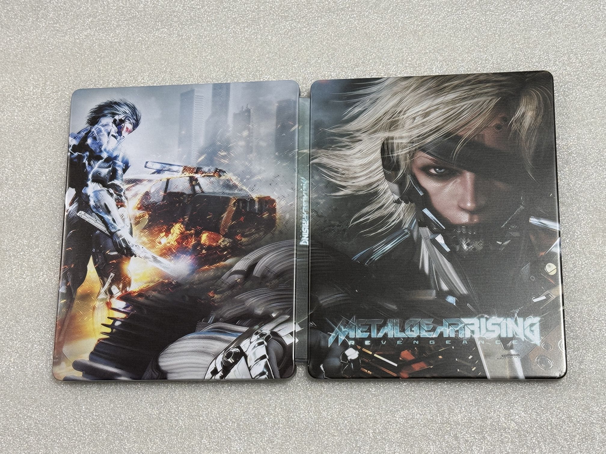 Metal Gear Rising Revenge Custom made Steelbook/SteelUp Case PS3/Xbox