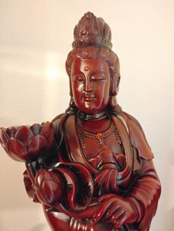 Kwan-yin / Guanyin Bodhisattva Statue ( Red Ox Blood)