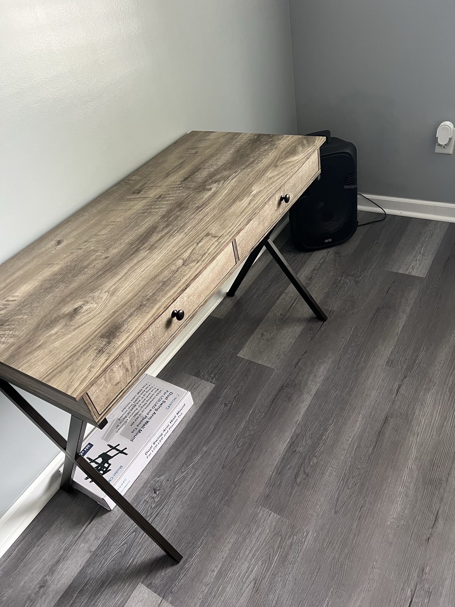 Table/Desk FOR SALE
