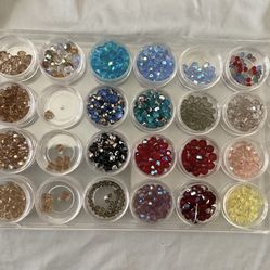 Jewelry Making Crystal Beads Tan/Asst Czech/Swarovski Assorted Sizes in Plastic Storage