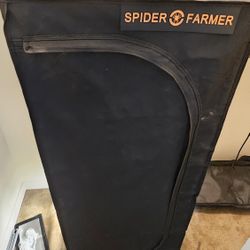 Spyder Farm 2x2x5 Grow Tent